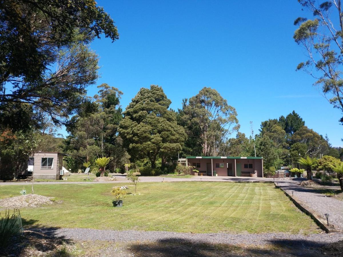 Glamping At Zeehan Bush Camp Esterno foto